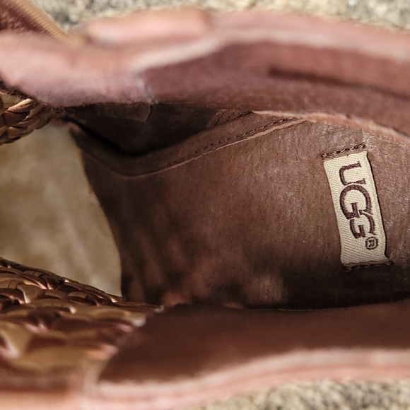 Ugg Maliha Woven Booties - Picture 6 of 6